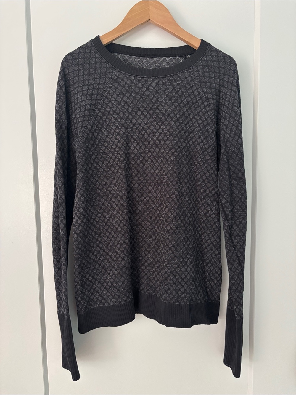 Lululemon Long Sleeve Shirt, Size 8
